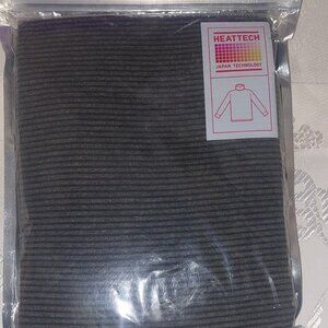 NWT - Uniqlo -Heattech Men Turtle Neck - Grey with black stripes - S